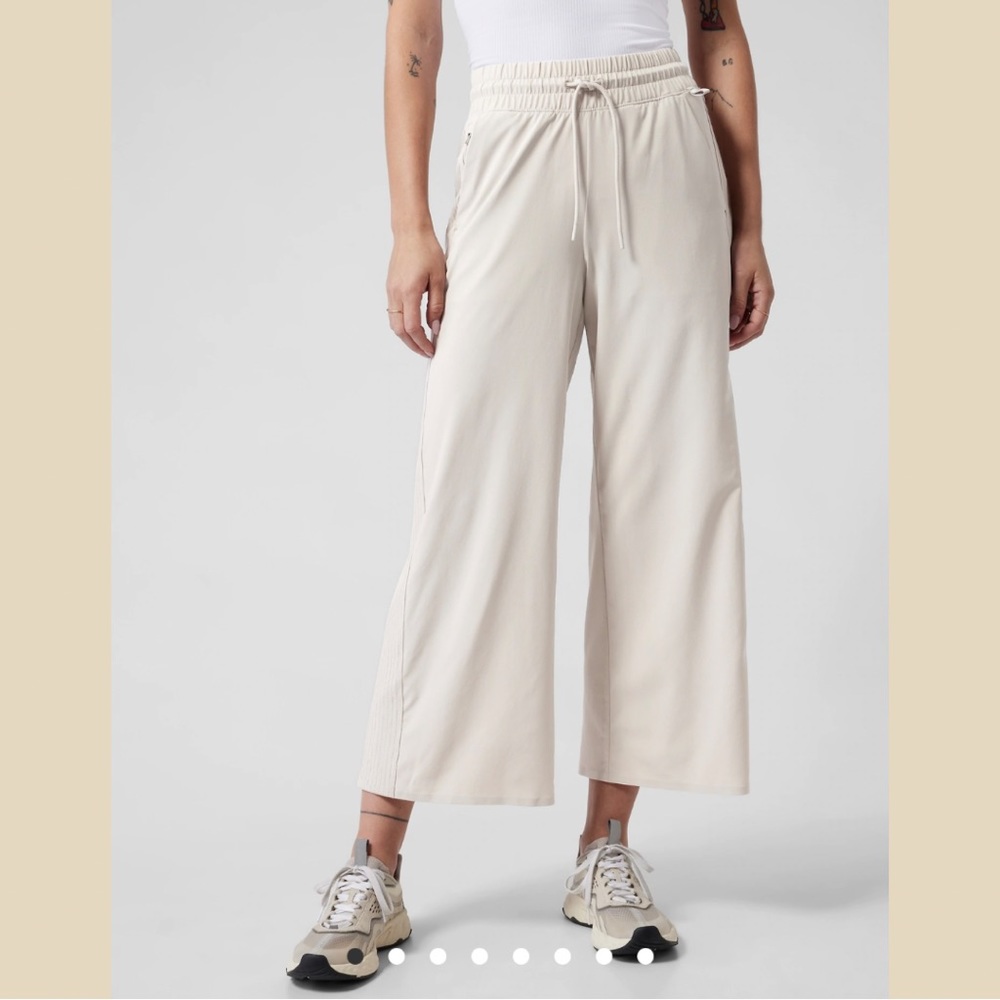 NWT Avenue wide leg crop pant TALL